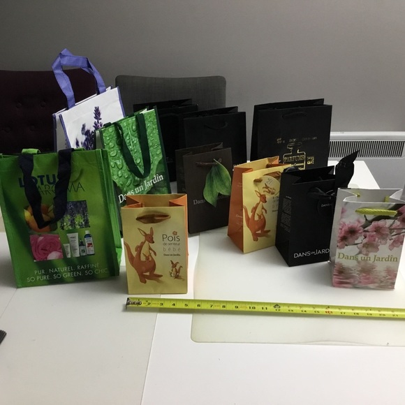 Dans Un Jardin and others shopping bags lot - Picture 8 of 8
